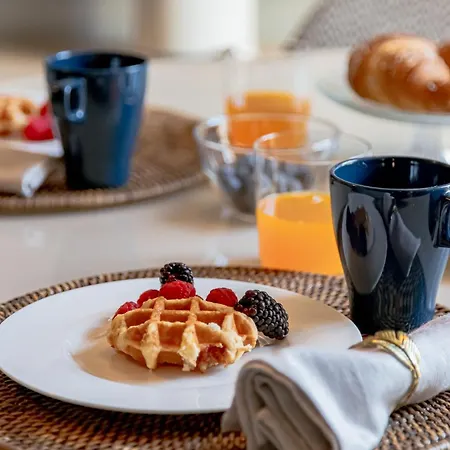 Apartment Palazzo Visconti - By Myhomeincomo *