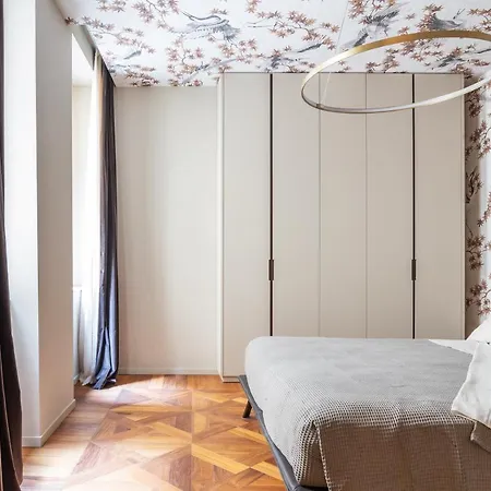 Palazzo Visconti - By Myhomeincomo شقة