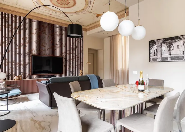 דירה Palazzo Visconti - By Myhomeincomo *