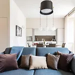 Daire Palazzo Visconti - By Myhomeincomo *