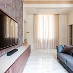 Palazzo Visconti - By Myhomeincomo Como