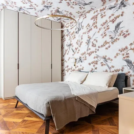 Palazzo Visconti - By Myhomeincomo * קומו