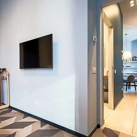 Palazzo Visconti - By Myhomeincomo Appartement