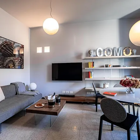Palazzo Visconti - By Myhomeincomo Appartement Côme