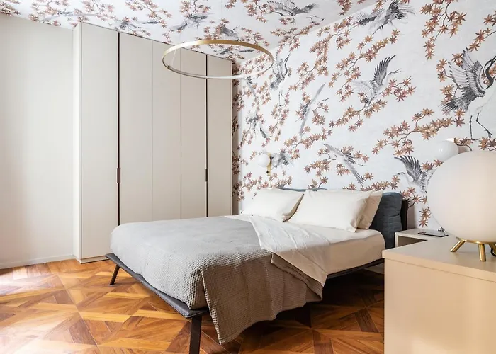 Palazzo Visconti - By Myhomeincomo * Комо